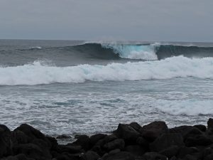 Loberia, ein Surfpot auf San Cristobal, der in fester Hand der Seelöwen ist.