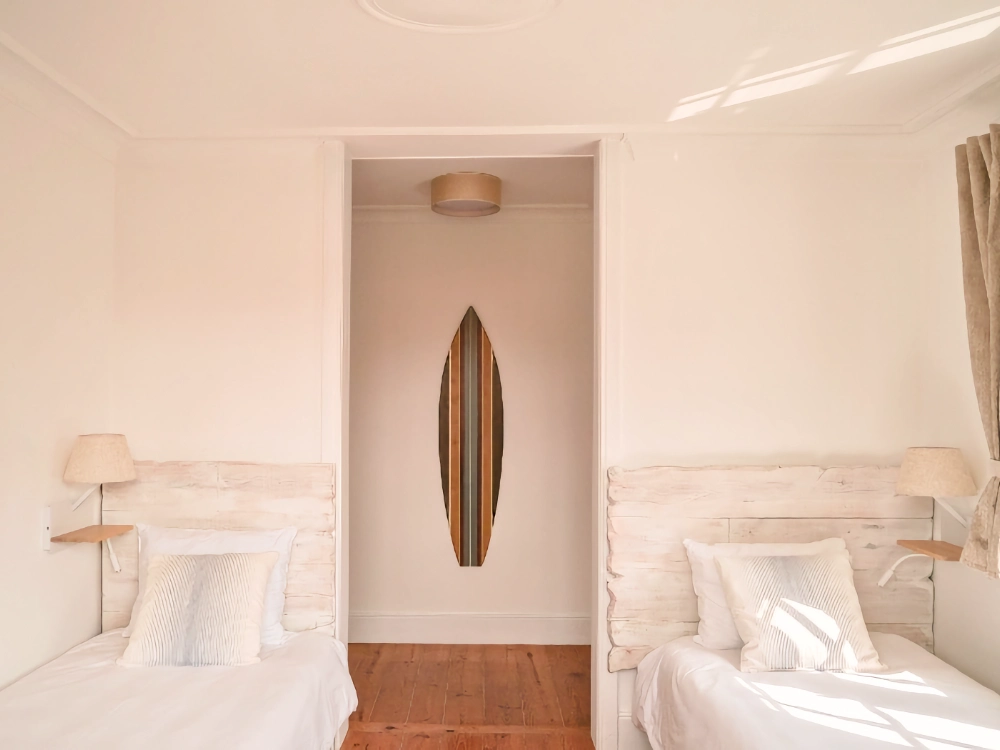 Standard-Zimmer der Porto Surf Lodge