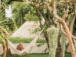 Garten der Porto Surf Lodge